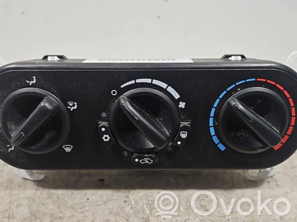Jeep Compass Climate control unit 
