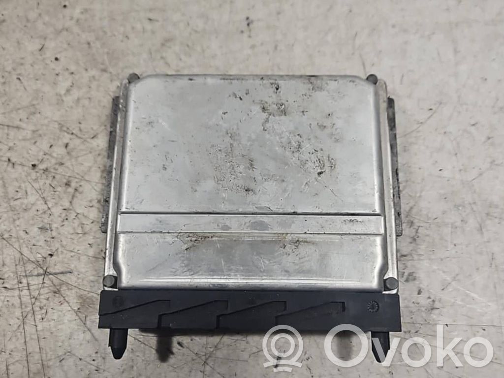 Unidad de control/módulo del motor   30637733A,0281011078