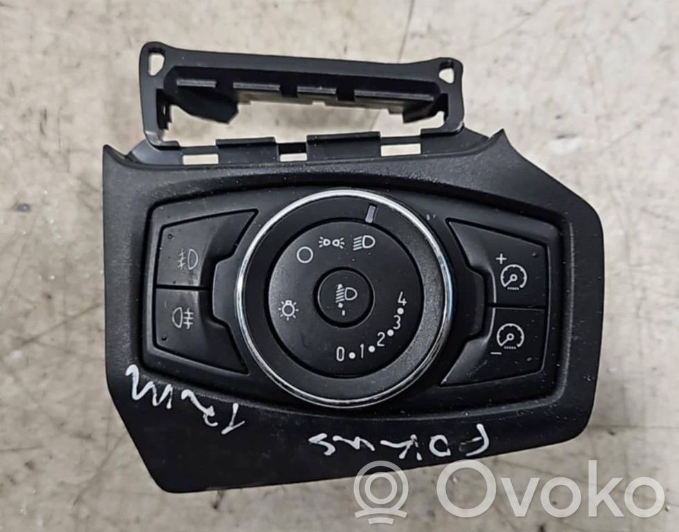 Ford Focus Light switch 