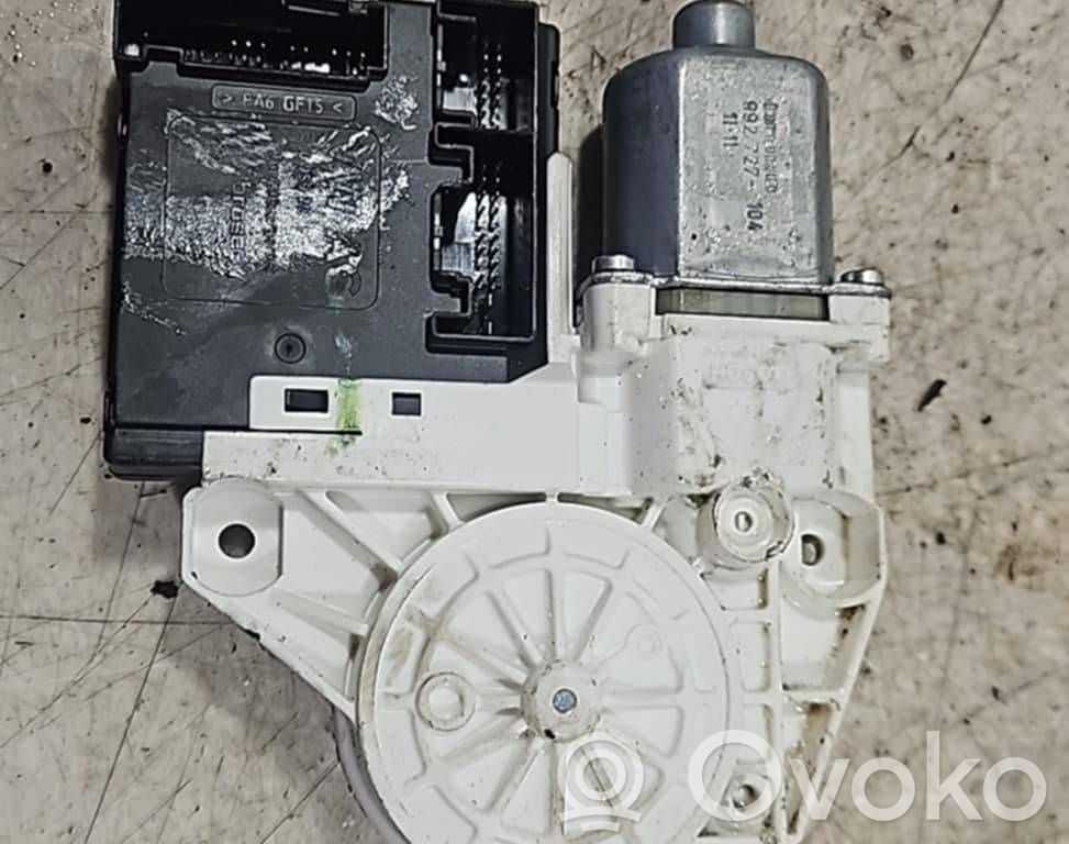 Volkswagen Golf V Silnik regulatora szyby drzwi przednich 