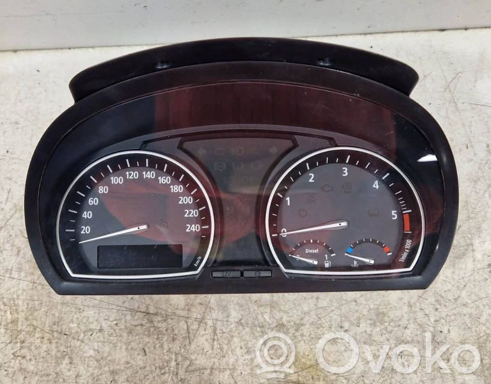 BMW X3 E83 Speedometer (instrument cluster) 