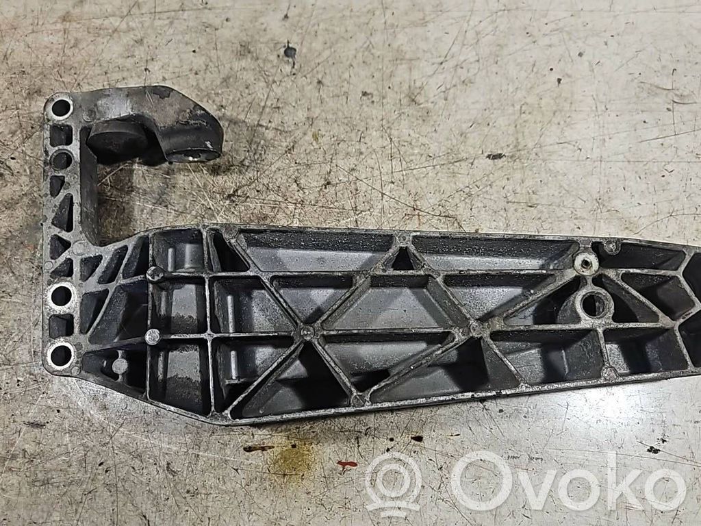 BMW X3 E83 Gearbox mounting bracket 