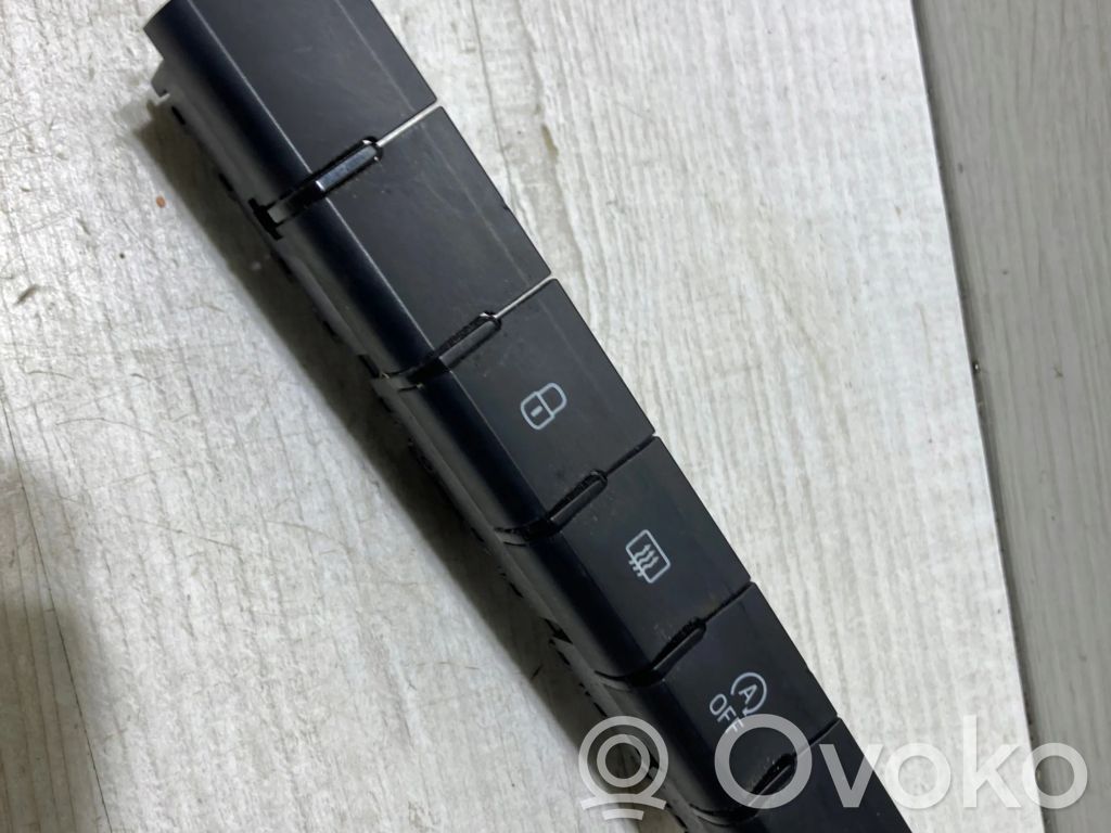 Skoda Rapid (NH) A set of switches 