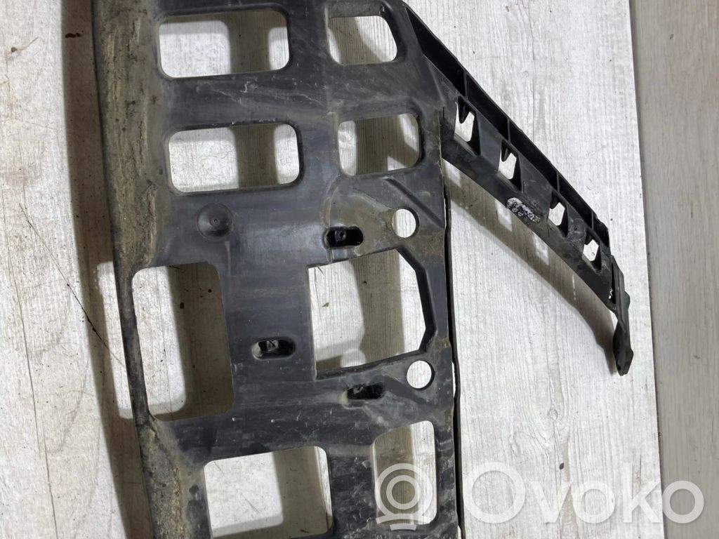 Skoda Octavia Mk3 (5E) Front bumper mounting bracket 