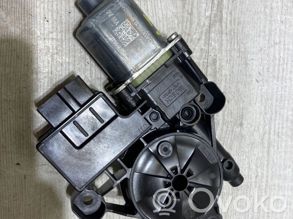 Audi A3 S3 8V Galinis varikliukas langų pakėlėjo 