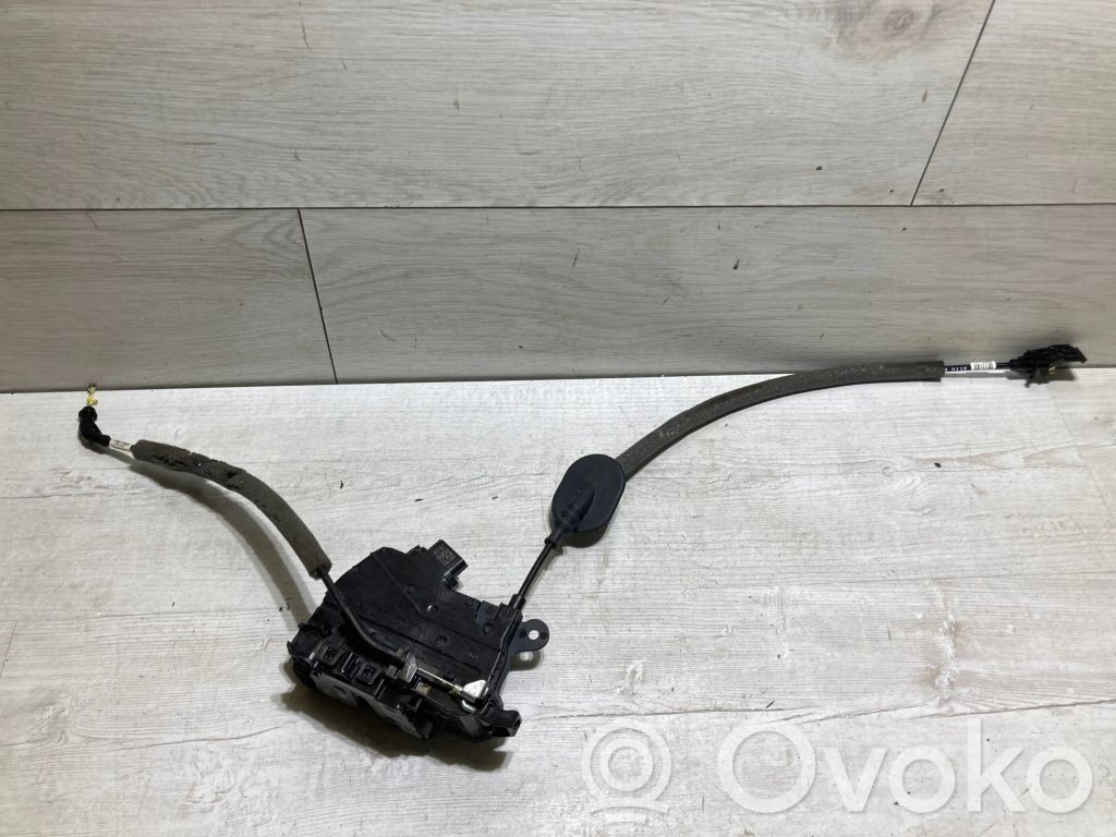 Renault Clio V Galinių durų spyna 