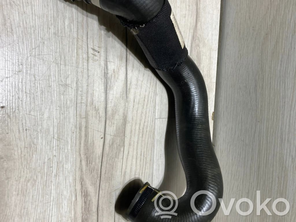 BMW 5 F10 F11 Conductă/furtun lichid de răcire motor 