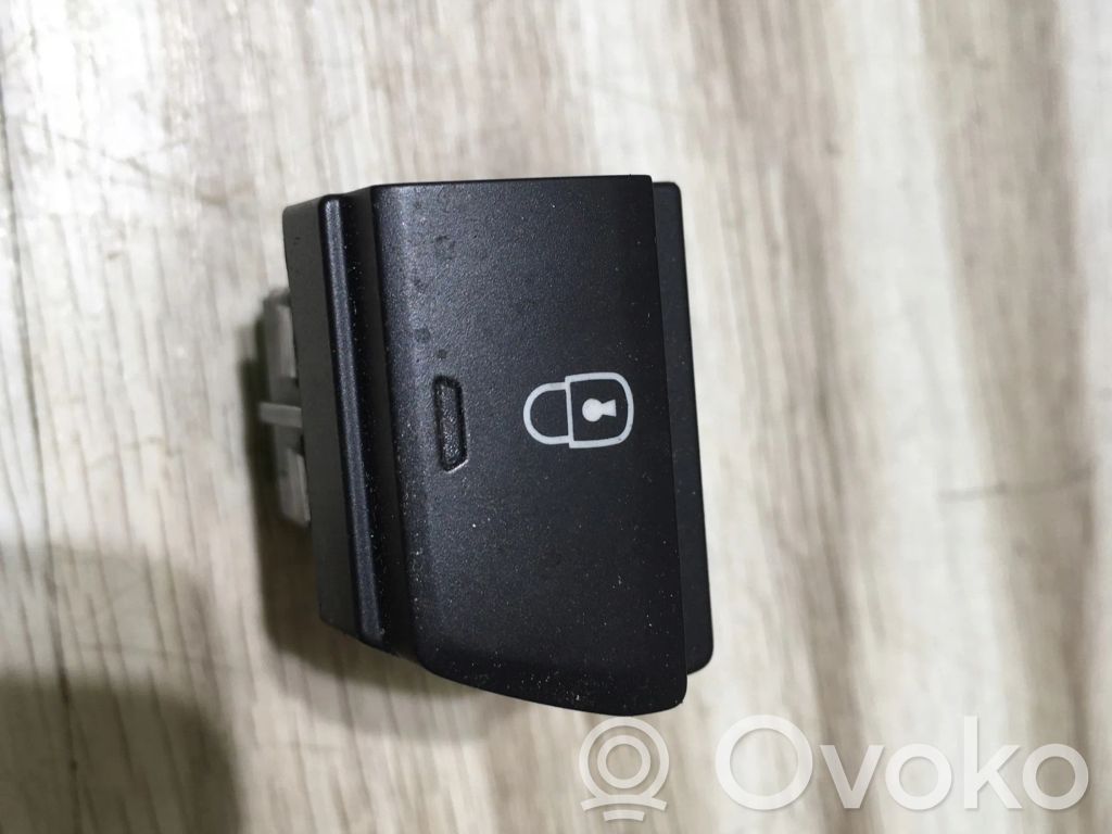 Central locking switch button   9809138677