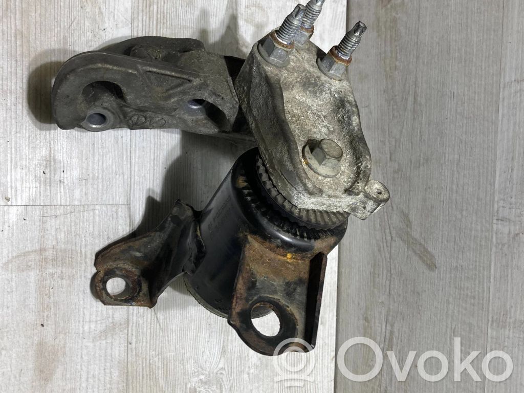 Ford B-MAX Engine mount bracket 