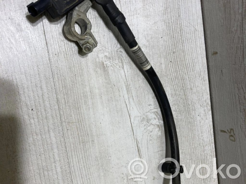 Ford Fiesta Maakaapeli, akku 