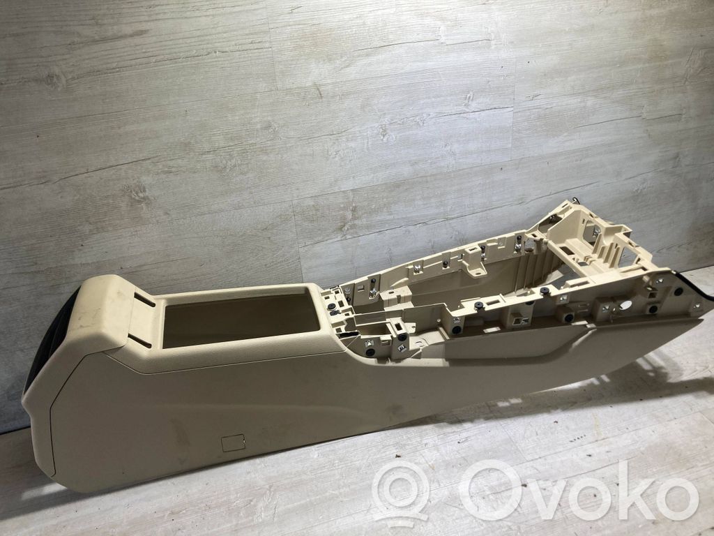 Audi A4 S4 B9 Centrinė konsolė 