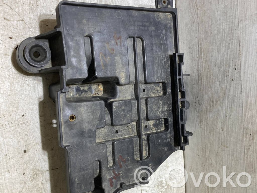 Hyundai ix35 Battery tray 