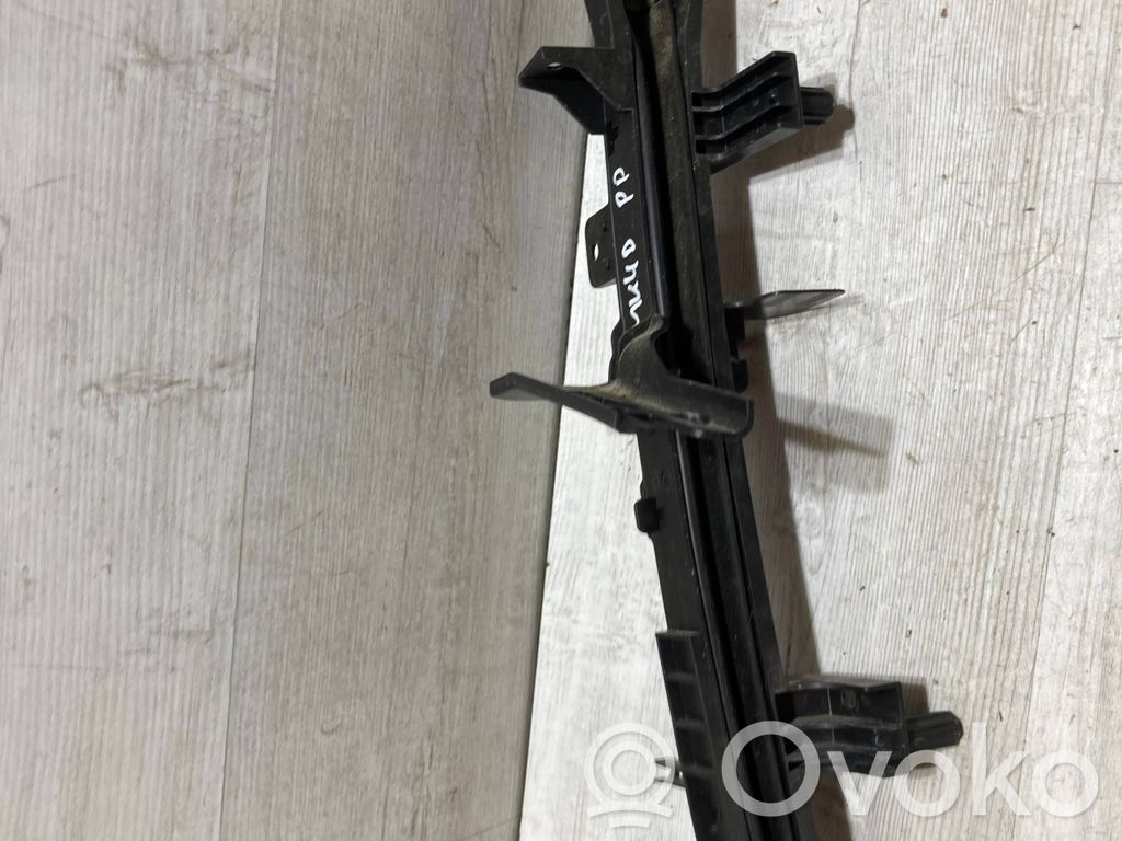 Ford Focus Front door exterior handle/bracket 