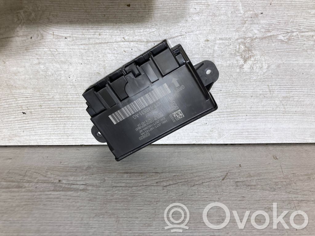 Ford Focus Door control unit/module 