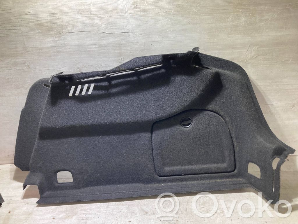 Audi A3 S3 8V Šoninis apdailos skydas 