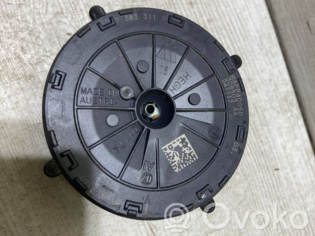 Element lusterka bocznego drzwi przednich   7383311