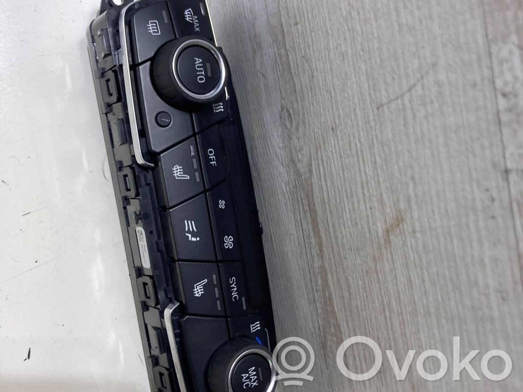 BMW X1 F48 F49 Climate control unit 