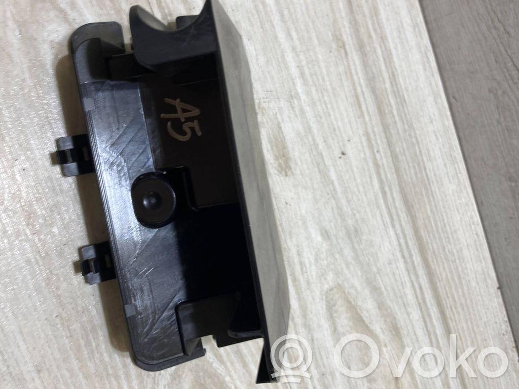 Audi A5 Otros repuestos del interior 