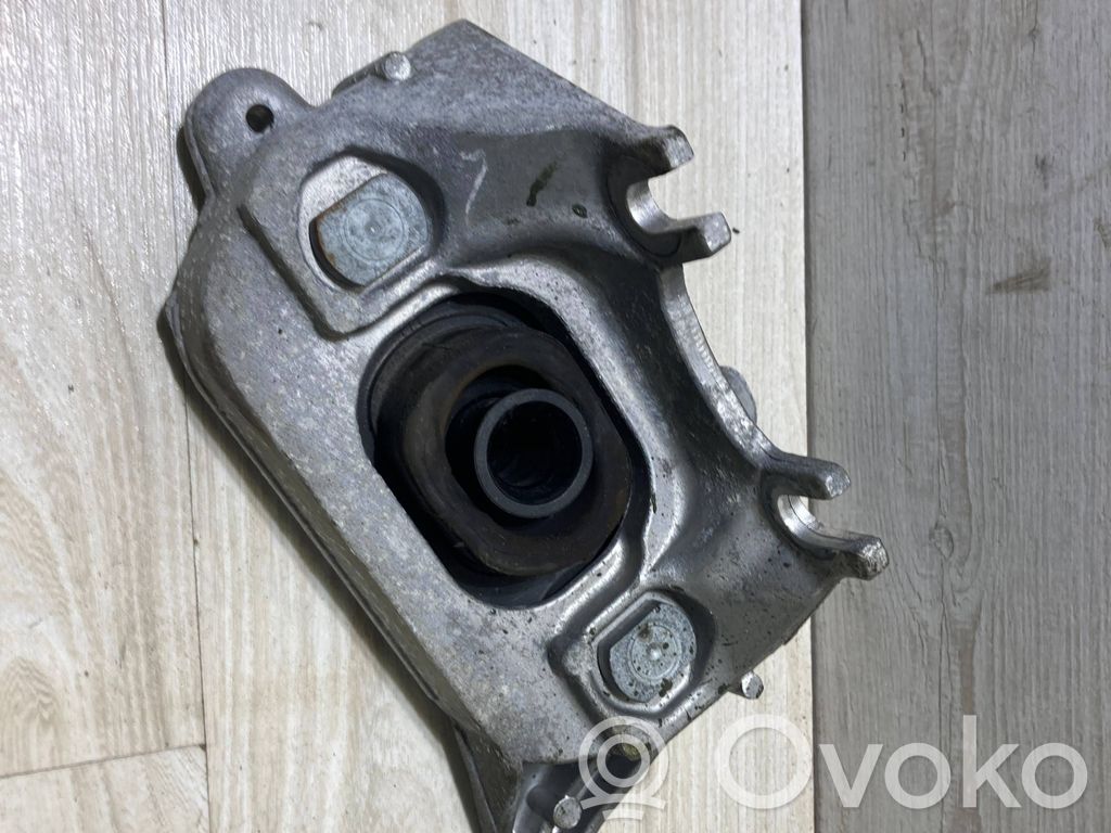 Nissan Juke II F16 Engine mount bracket 