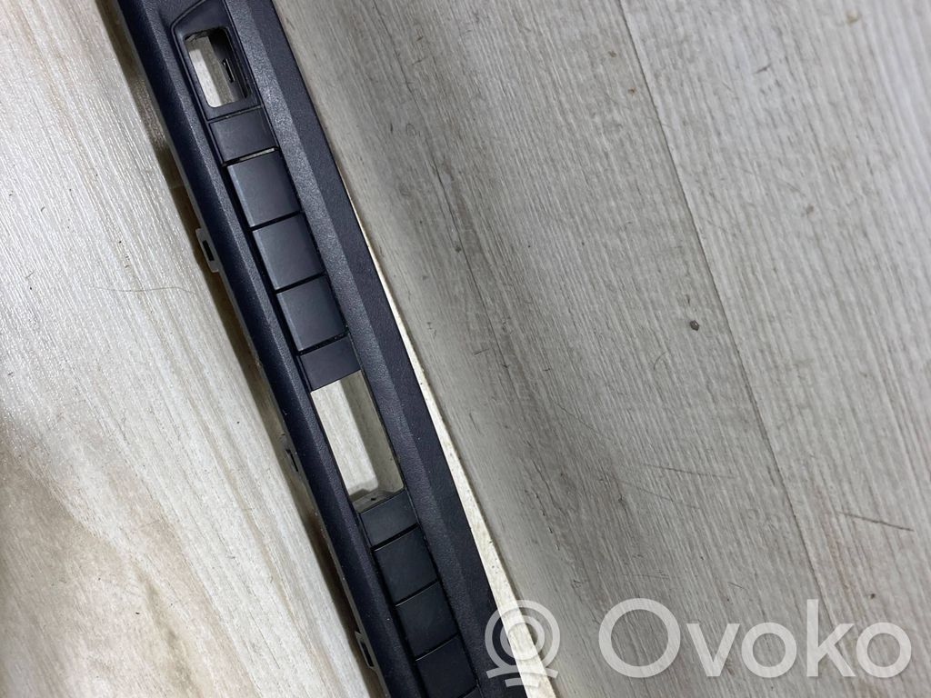 Peugeot Expert Panel trim 