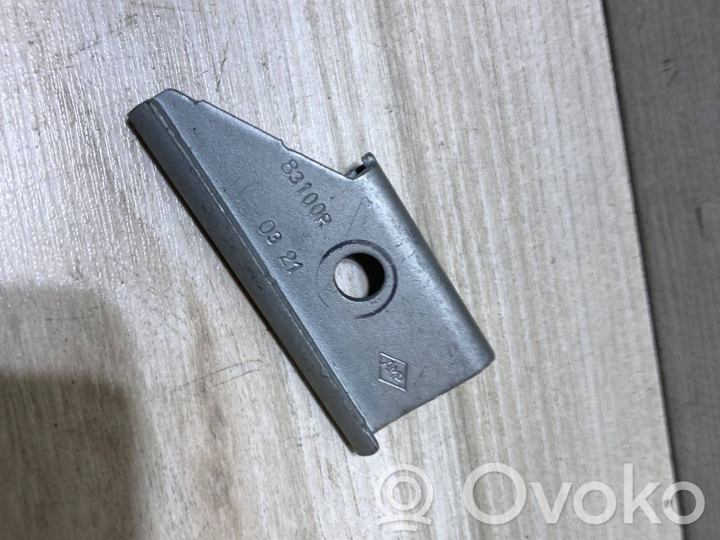 Renault Arkana Akumuliatoriaus laikiklis 