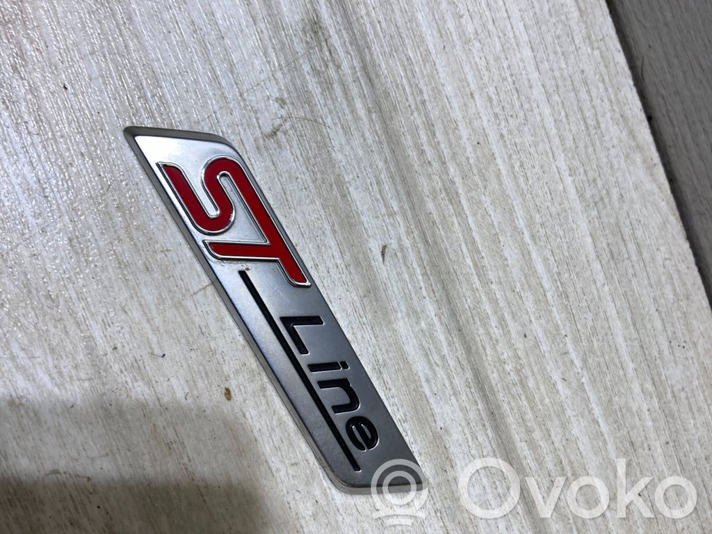 Ford Ecosport Modelio raidės ant sparno 