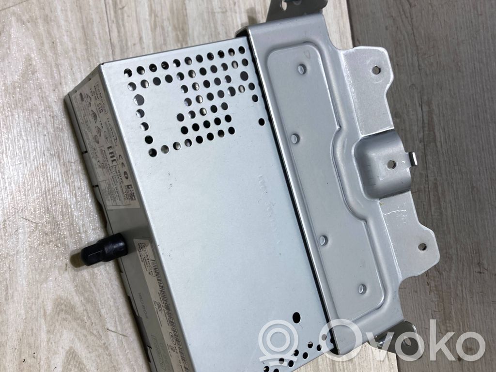 Ford Fiesta Panel / Radioodtwarzacz CD/DVD/GPS 