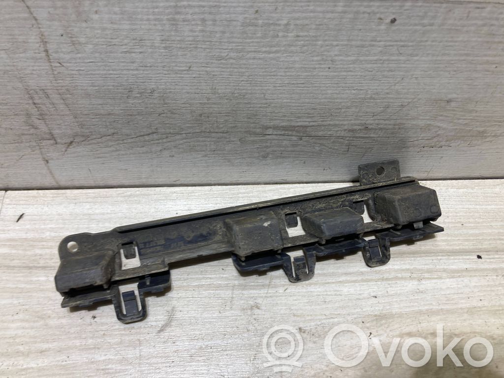BMW 3 G20 G21 Supporto di montaggio del parafango 