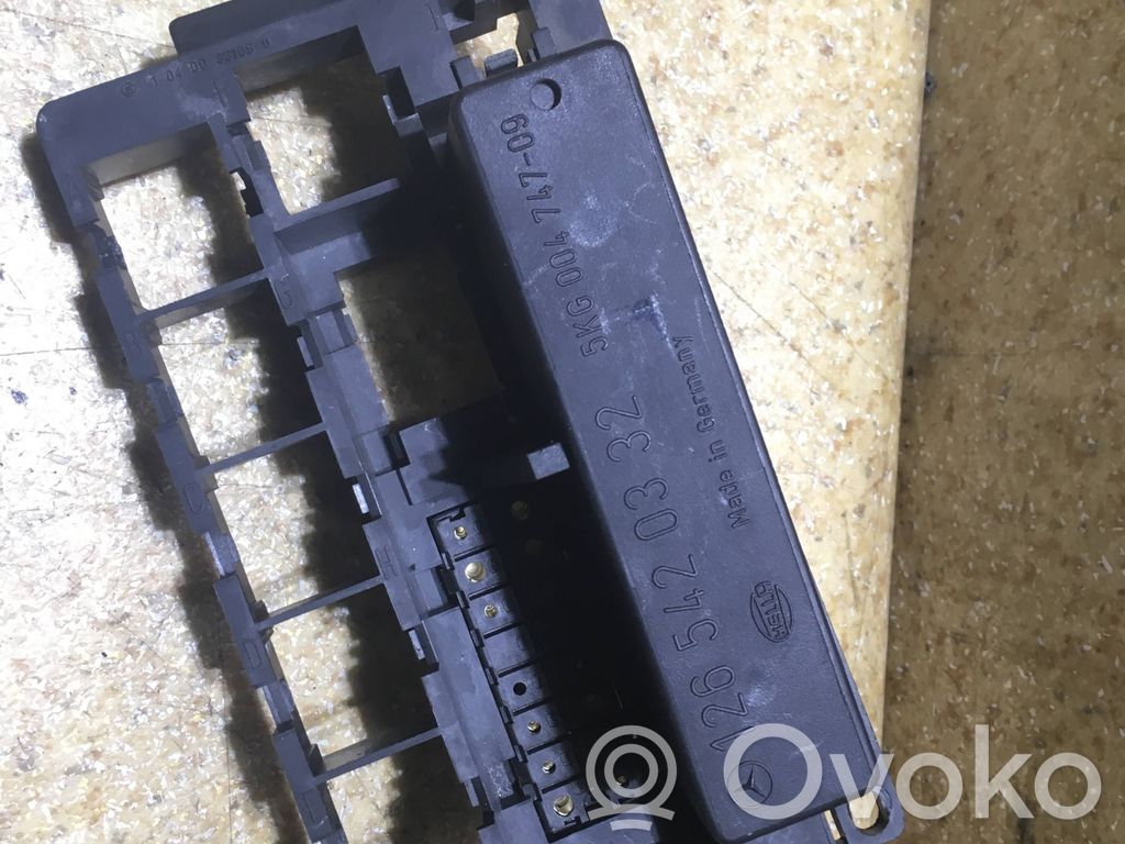 Mercedes-Benz E W124 Light module LCM 