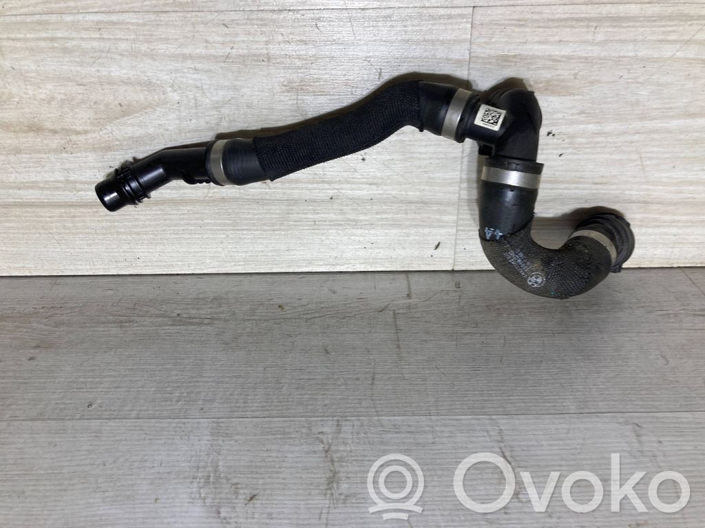 BMW 1 F70 Manguera/tubo del líquido refrigerante 