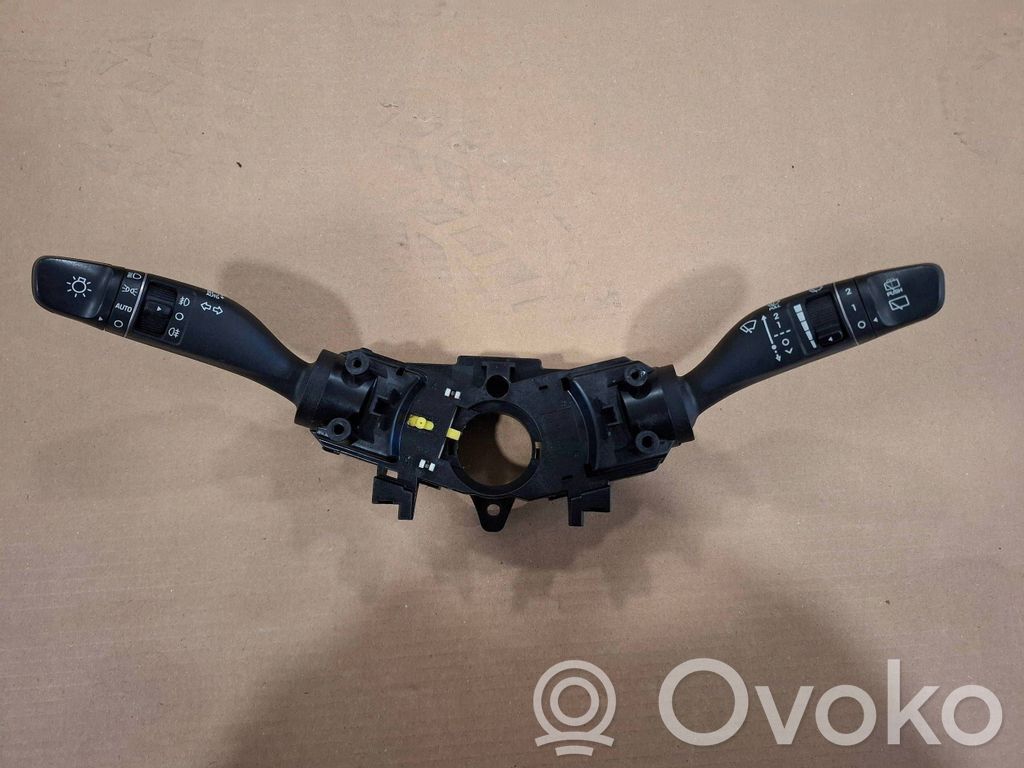 Hyundai i30 Interruptor/palanca de limpiador de luz de giro 