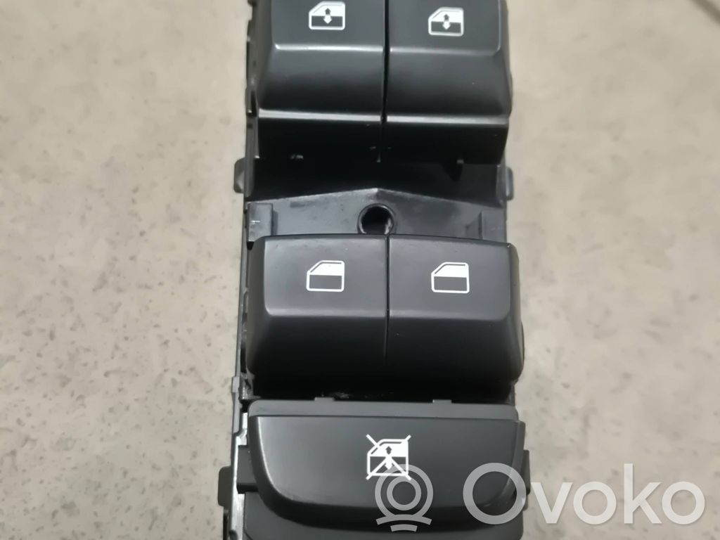 KIA Ceed Electric window control switch 