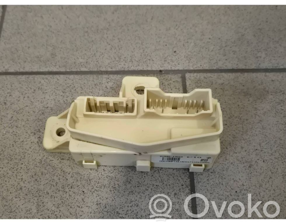 KIA Ceed Fuse module 