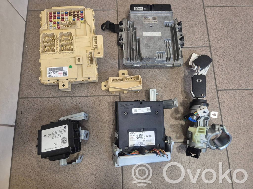 KIA Ceed Engine ECU kit and lock set 