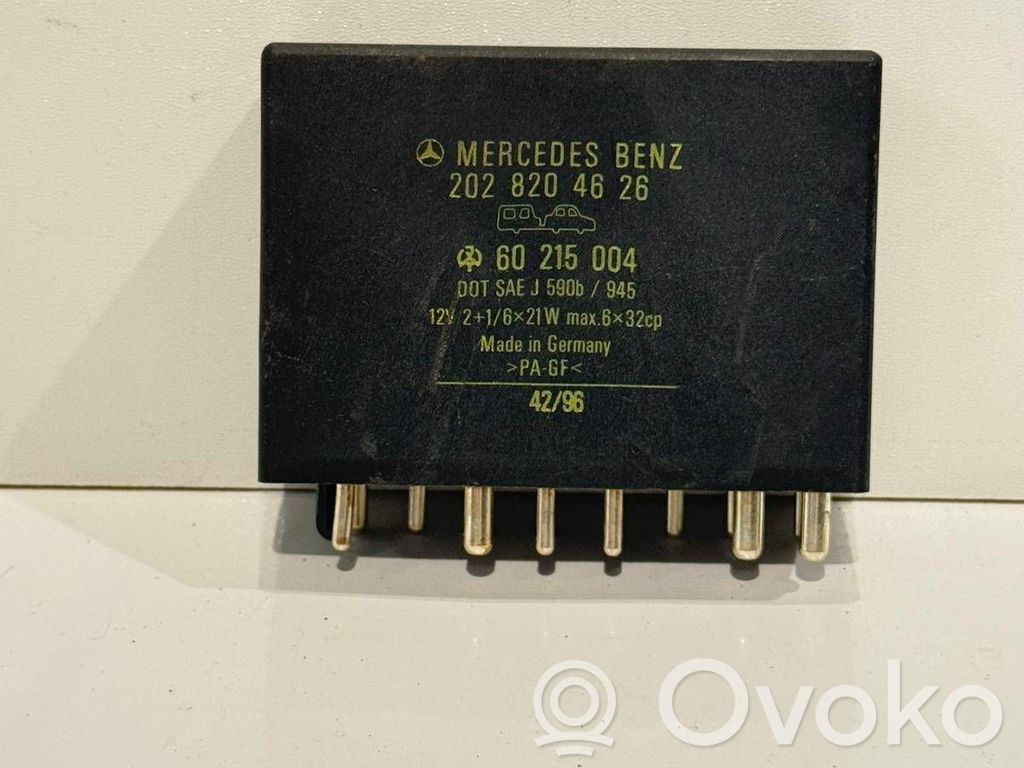 Mercedes-Benz C W202 Module de contrôle crochet de remorque 