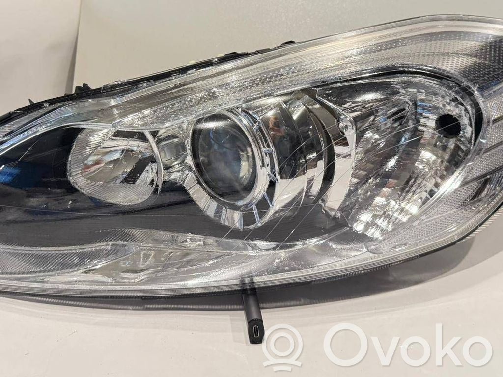 Volvo C30 Headlight/headlamp 