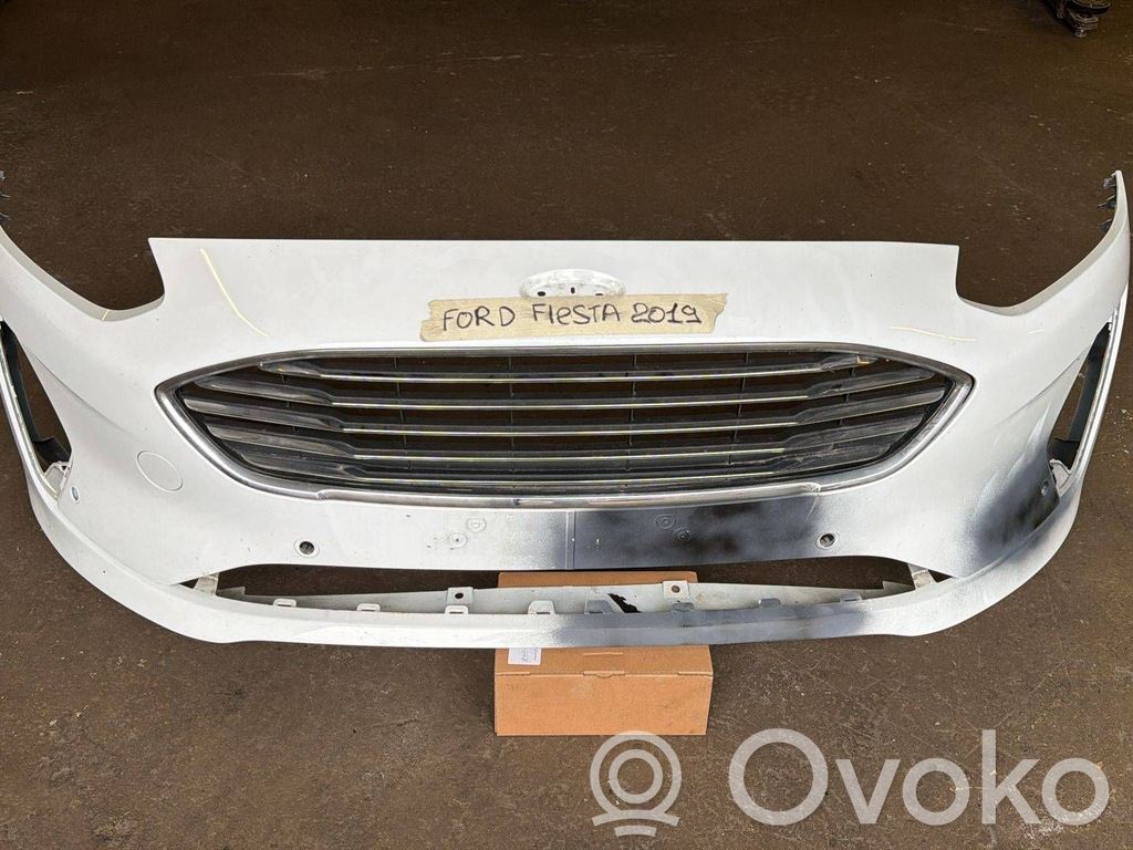 Ford Fiesta Parachoques delantero 