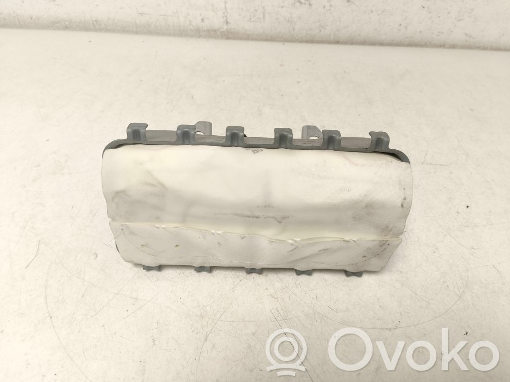 Fiat 500X Keleivio oro pagalvė 