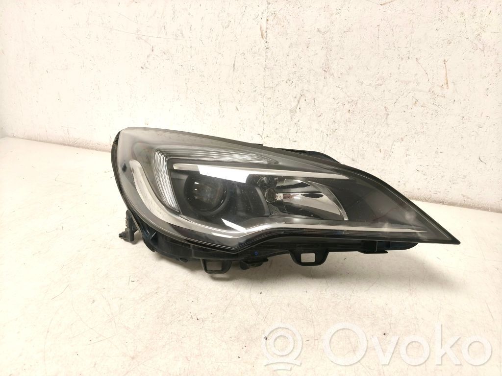 Opel Astra K Phare frontale 