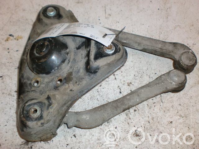 Oberer Querlenker vorne