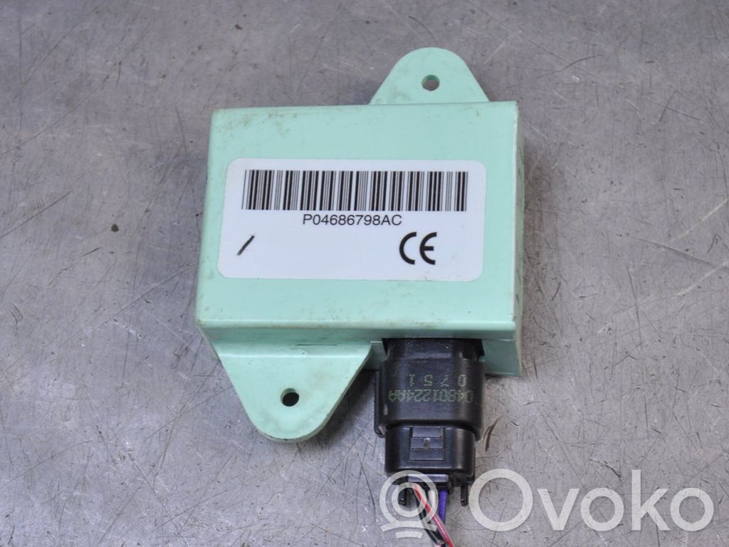 Door central lock control unit/module   04686798AC