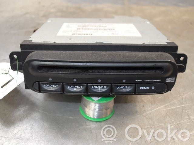 Chrysler Voyager Radio / CD/DVD atskaņotājs / navigācija 