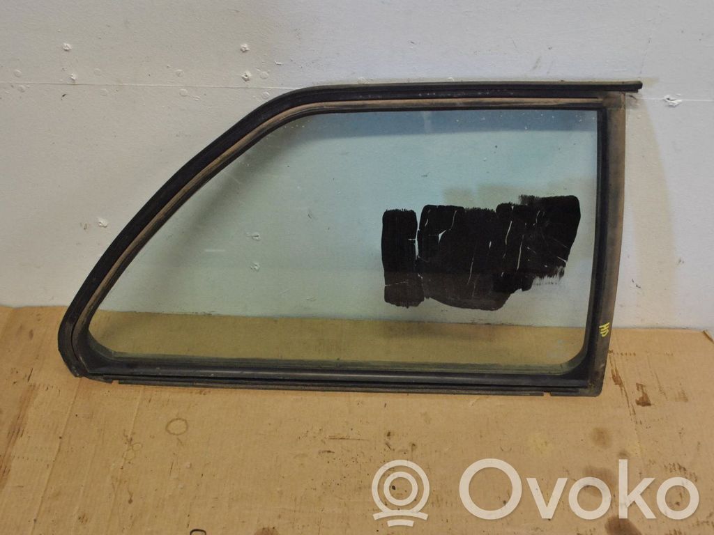 Rear side window