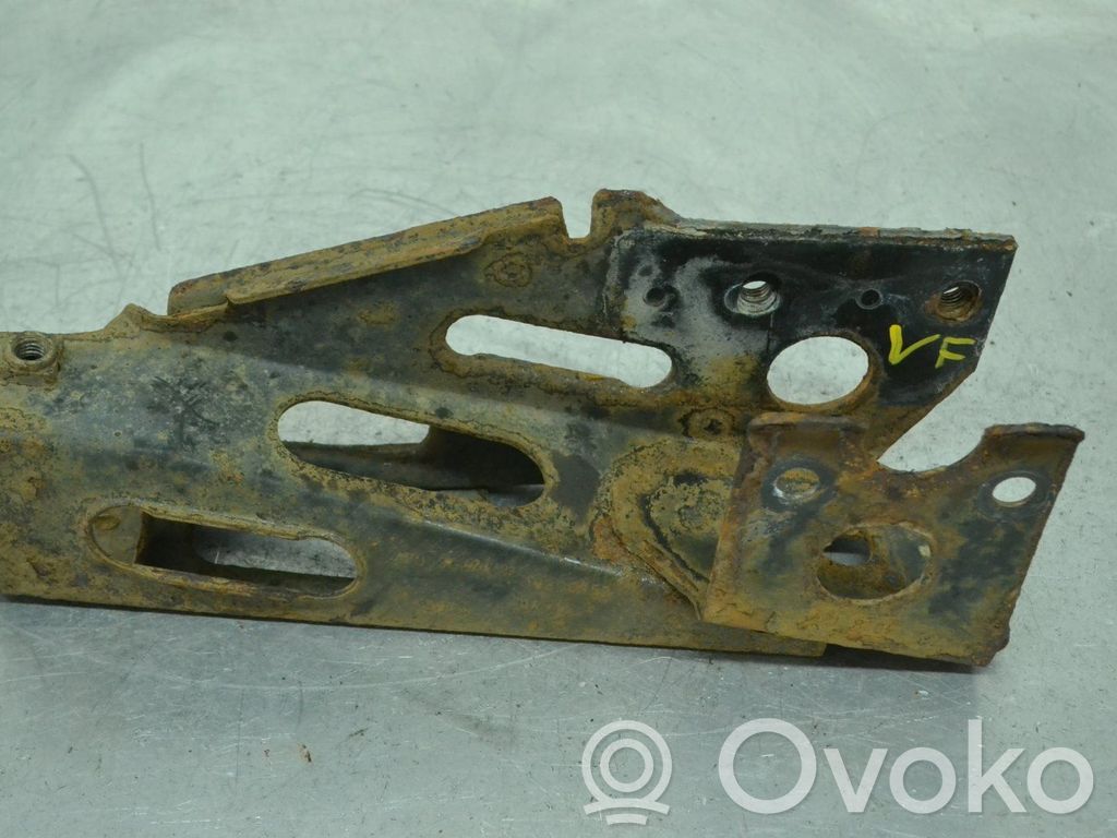 Renault Master II Querlenker Achsschenkel vorne 