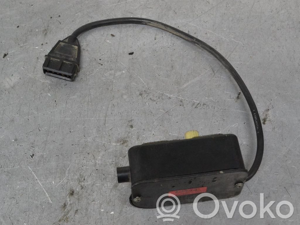 Audi 100 S4 C4 Silniczek nagrzewnicy nawiewu klimatyzacji A/C 