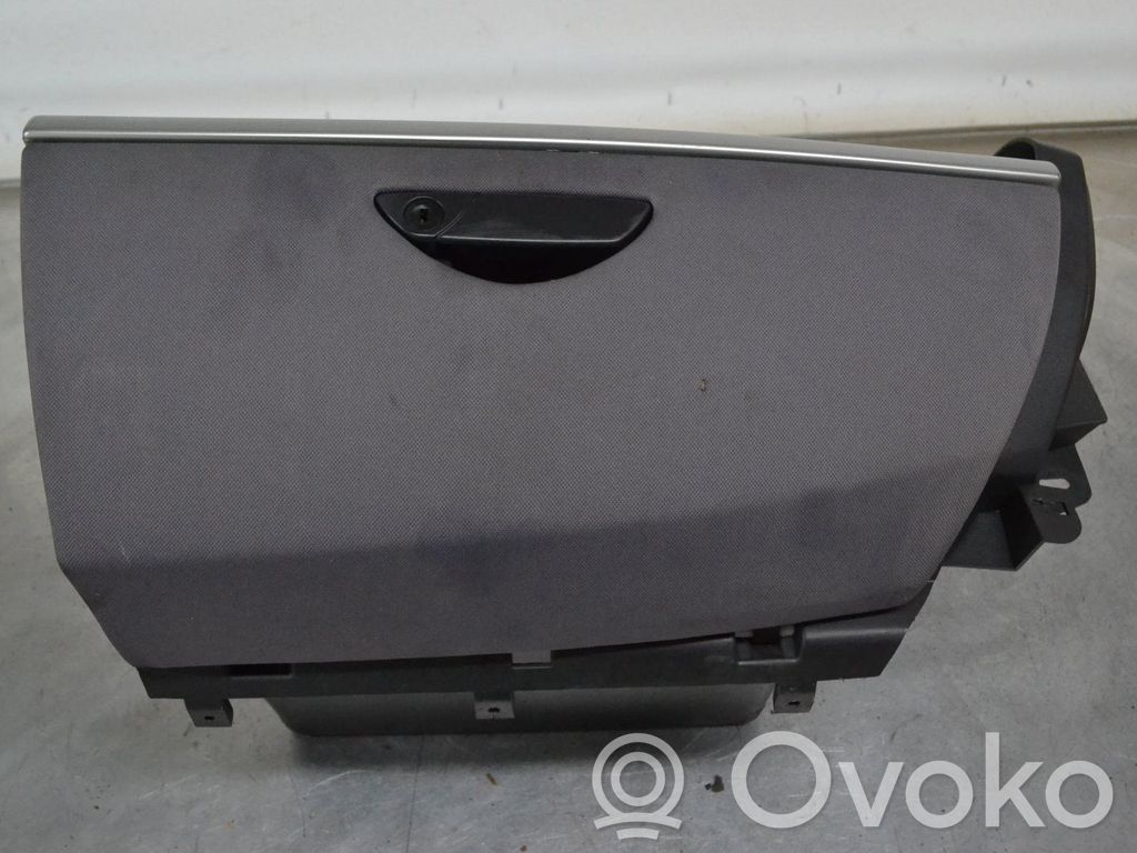 Peugeot 807 Schowek deski rozdzielczej / Komplet 
