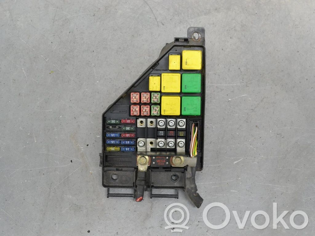Módulo de fusible   YQE103111