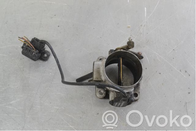Mercedes-Benz 190 W201 Zawór przepustnicy 