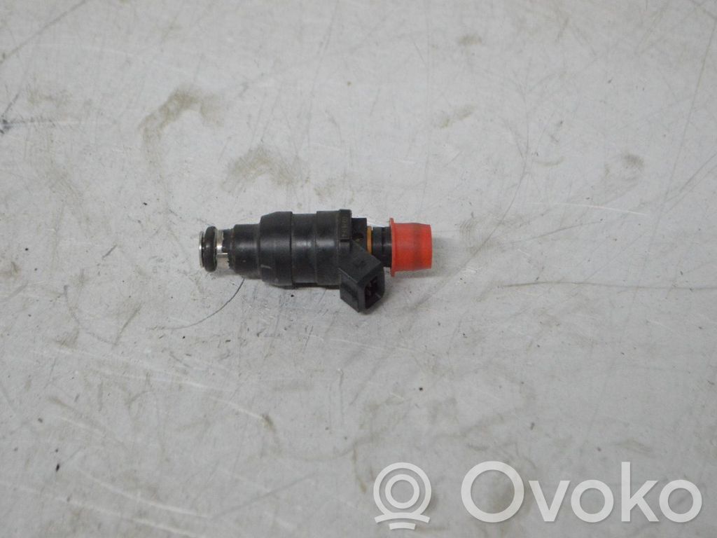 Fuel injector   1739242