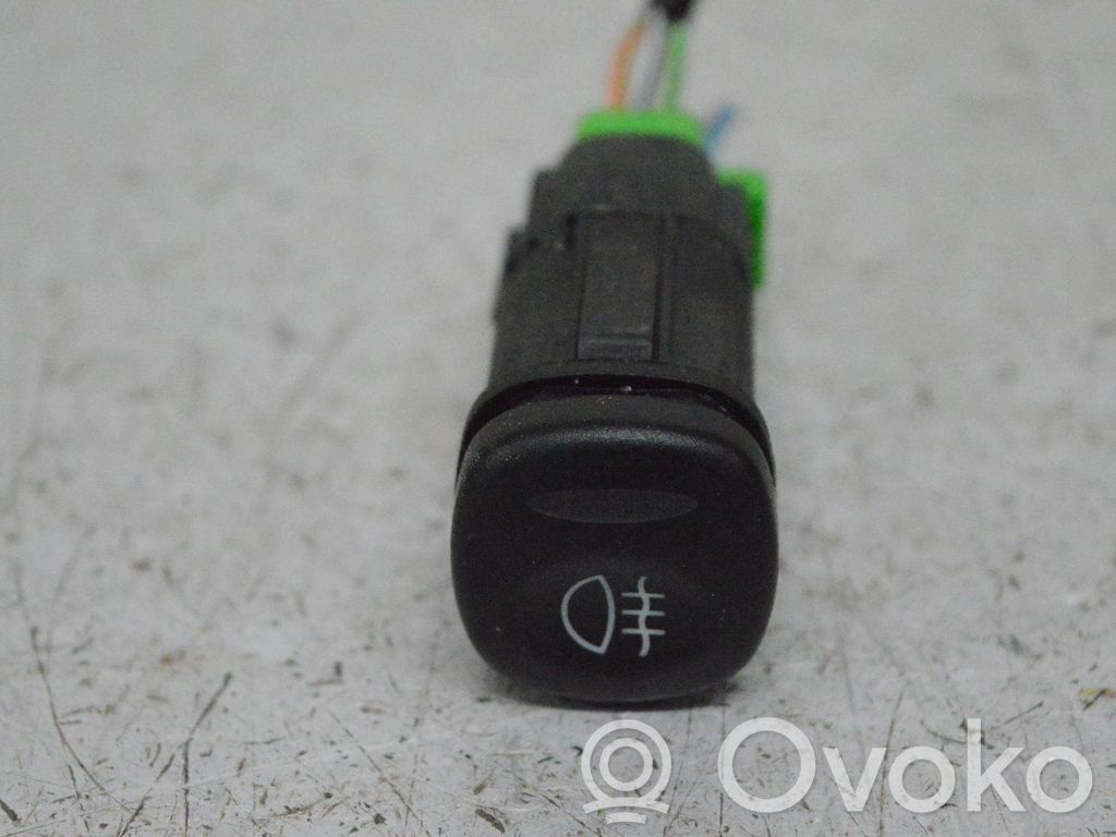 Fog light switch